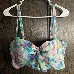 Torrid Size 2 Swim Top Multicolored